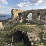 Tzavelitiko 3*