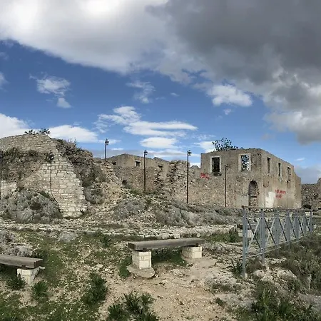 Tzavelitiko 3*